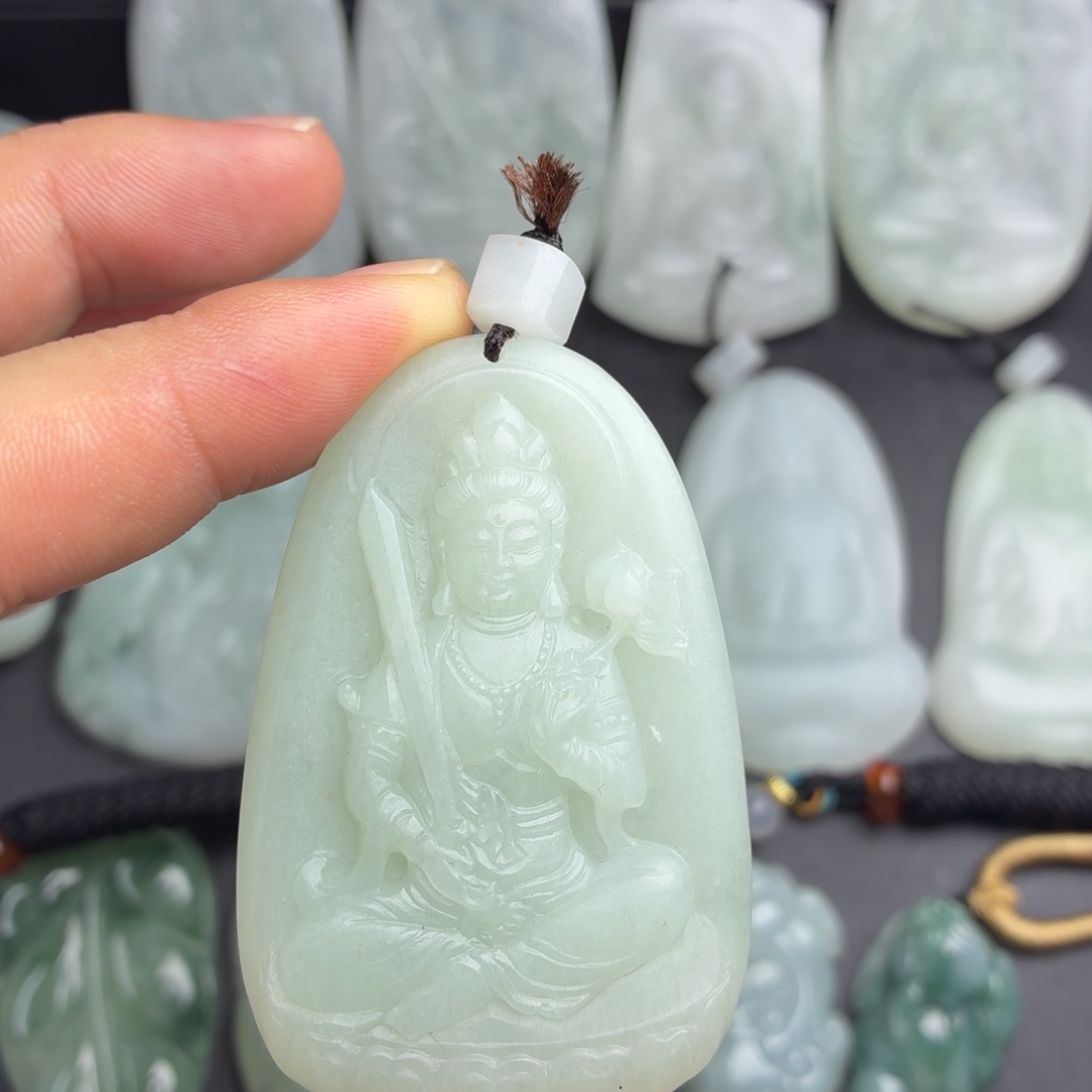 定制翡翠未镶嵌缅A翡翠人物牌