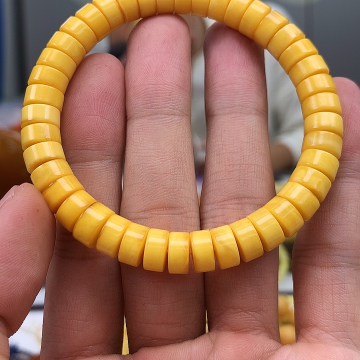 蜜蜡未镶嵌珠宝奇石