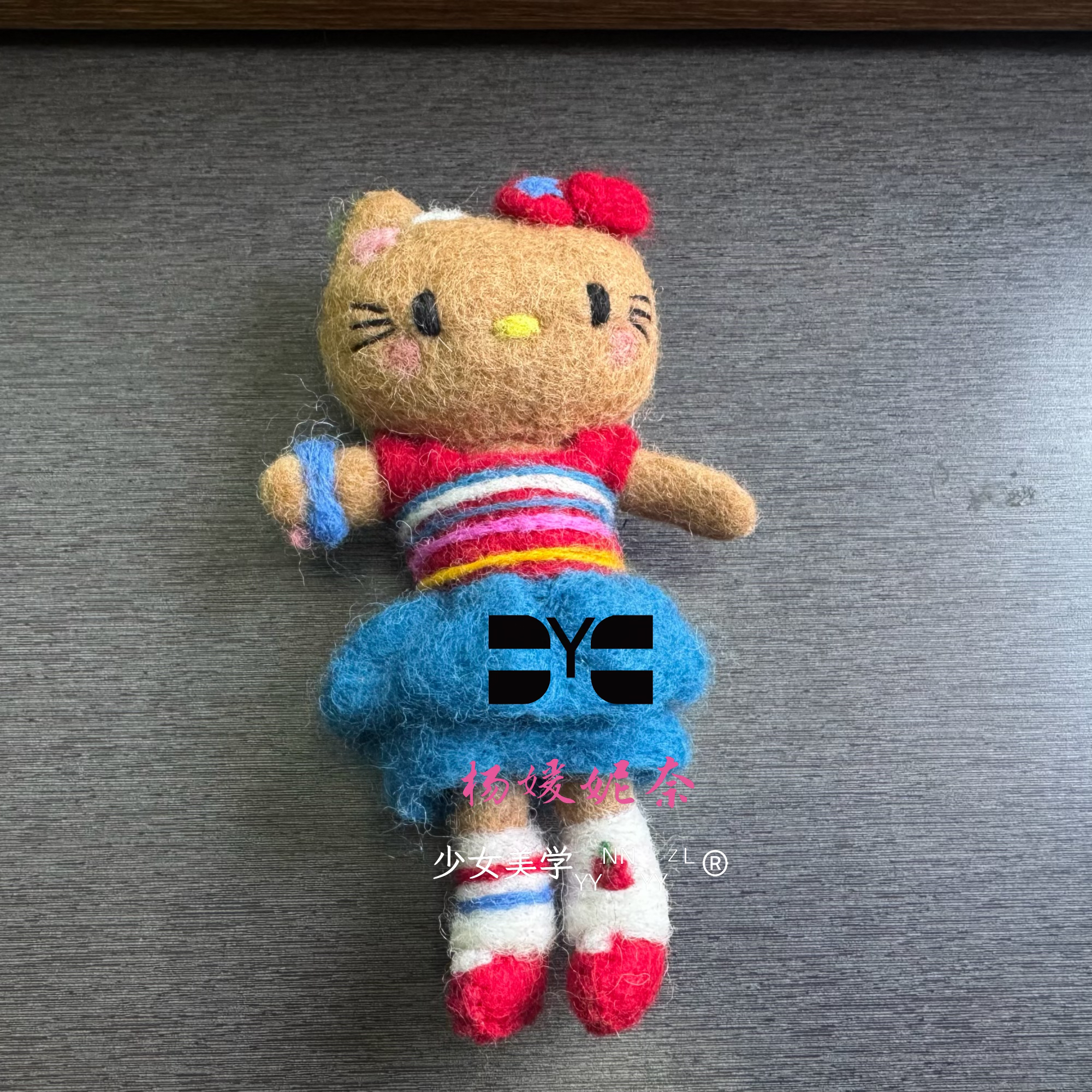 雲涌之丽 钛钢仿水晶项链 KT独特视角斜挎