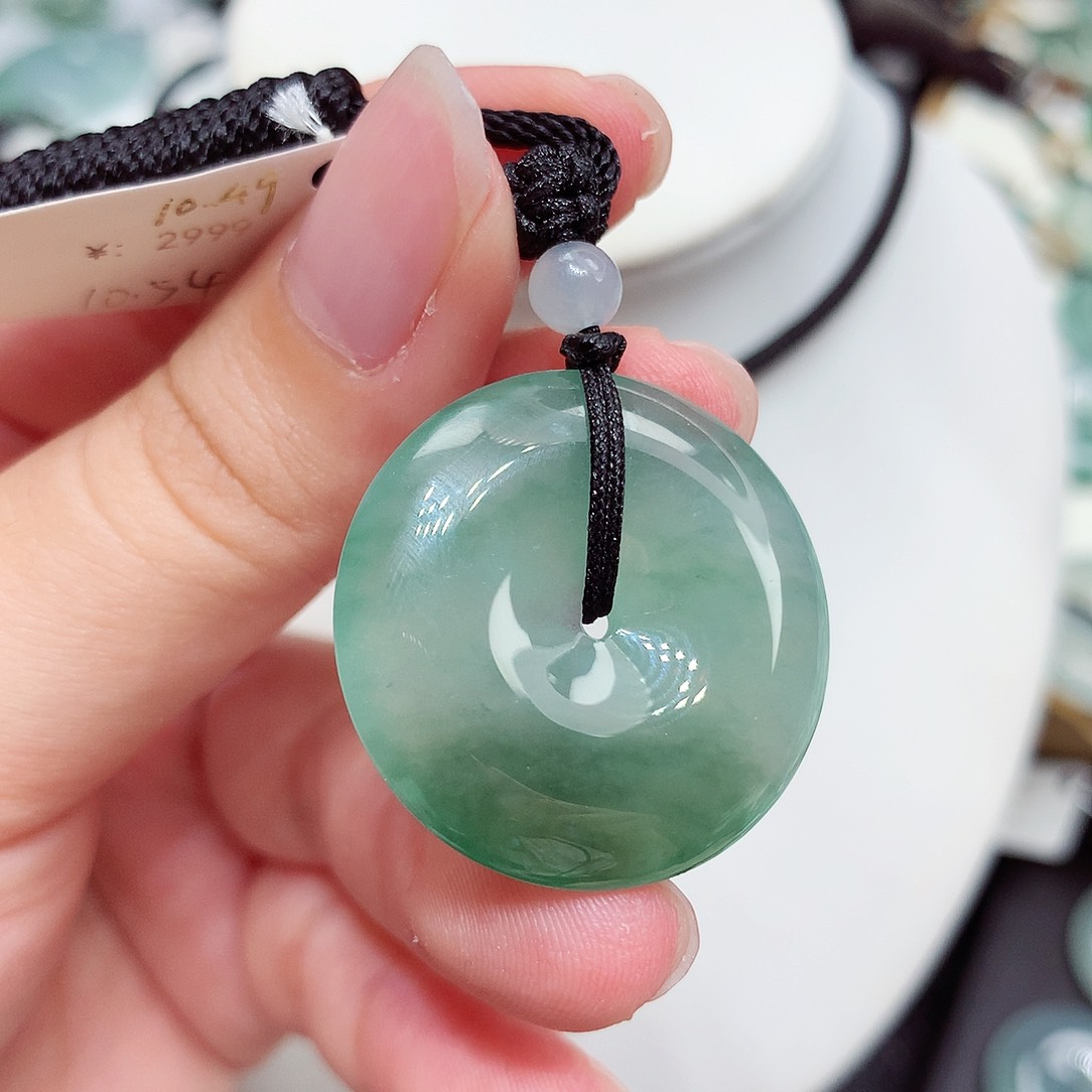 颈饰未镶嵌翡翠翡翠34，27.6/5.5