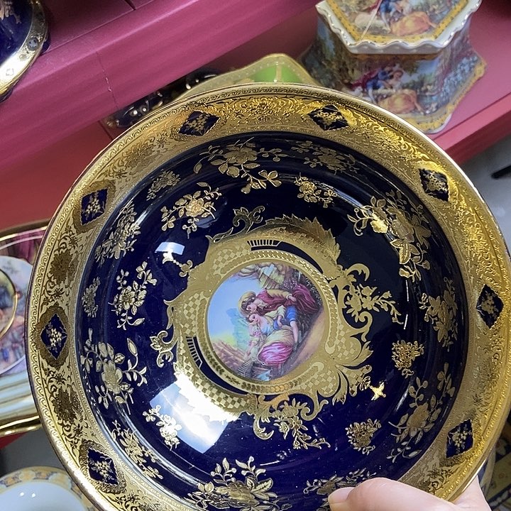 瓷片瑕疵………………………………