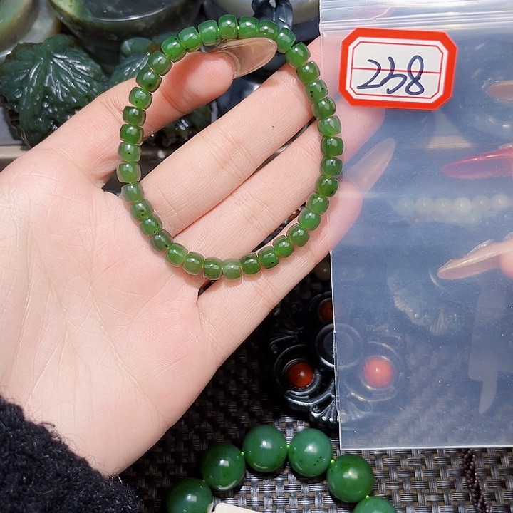 和田玉和田玉边角料随机发未镶嵌