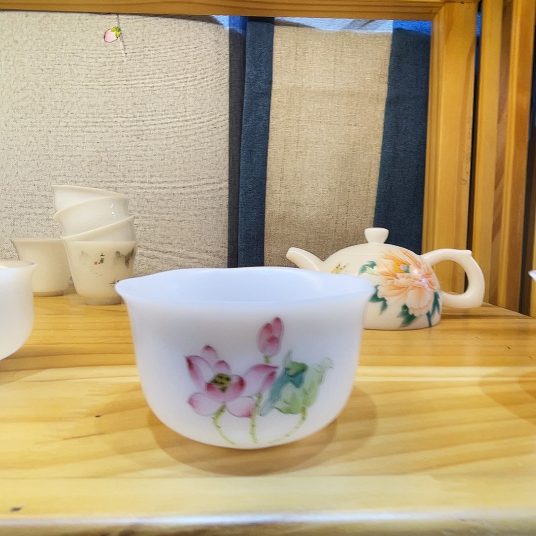 手绘的小女孩了手绘的