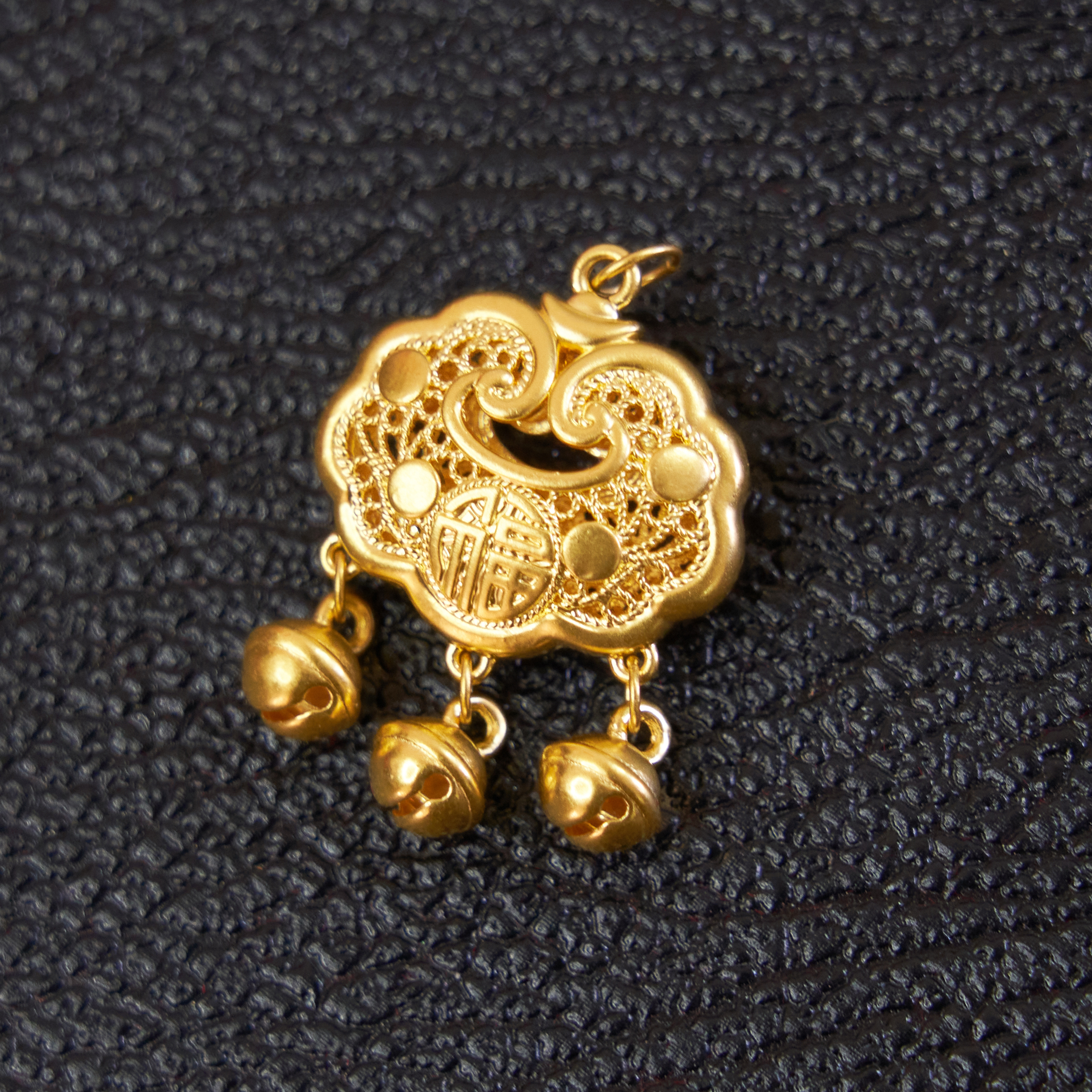 【金展珠宝】 足金 古法福锁铃铛吊坠 圆扣