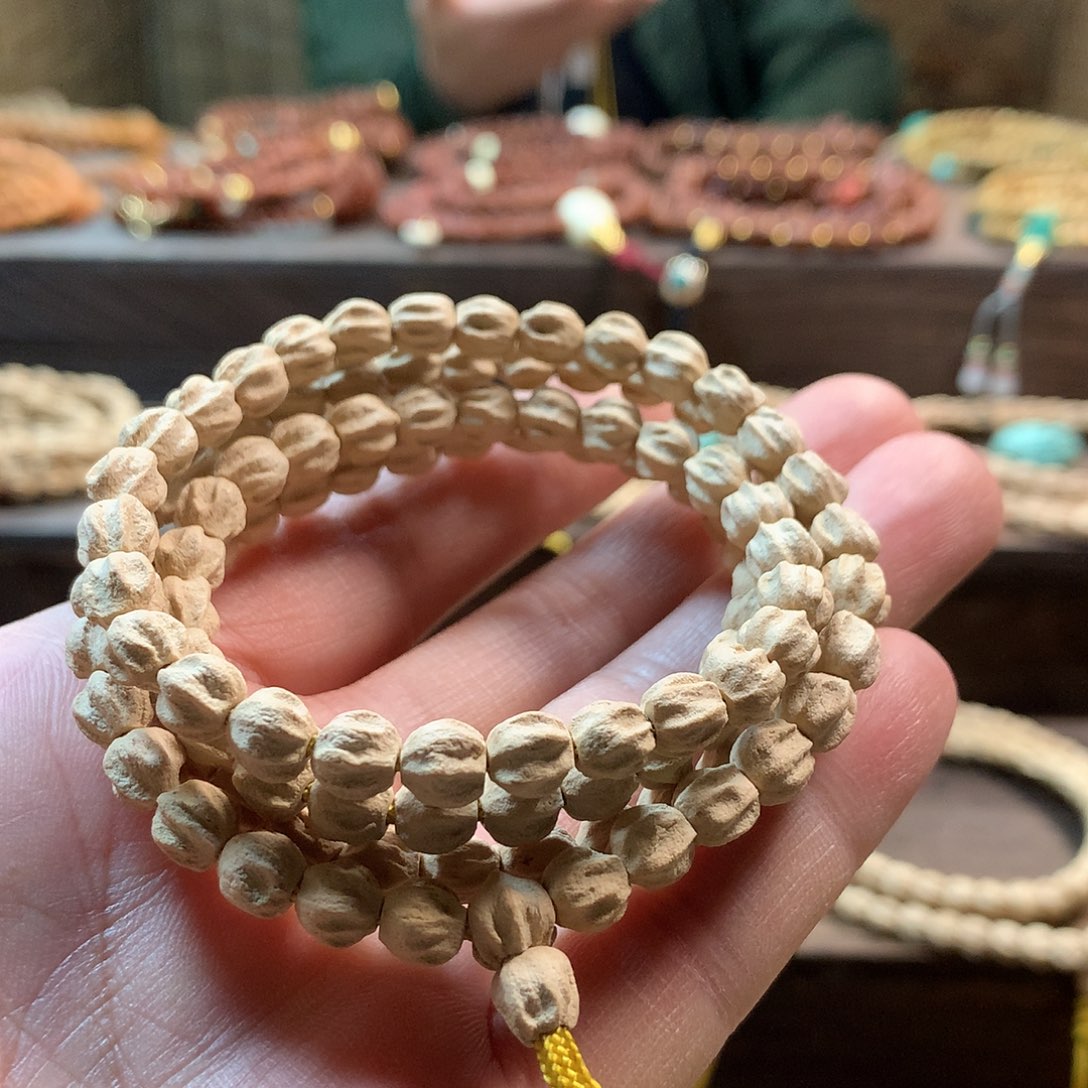 柏香籽/百香籽吊坠粉皮原桩莲花龙脊多棱顺