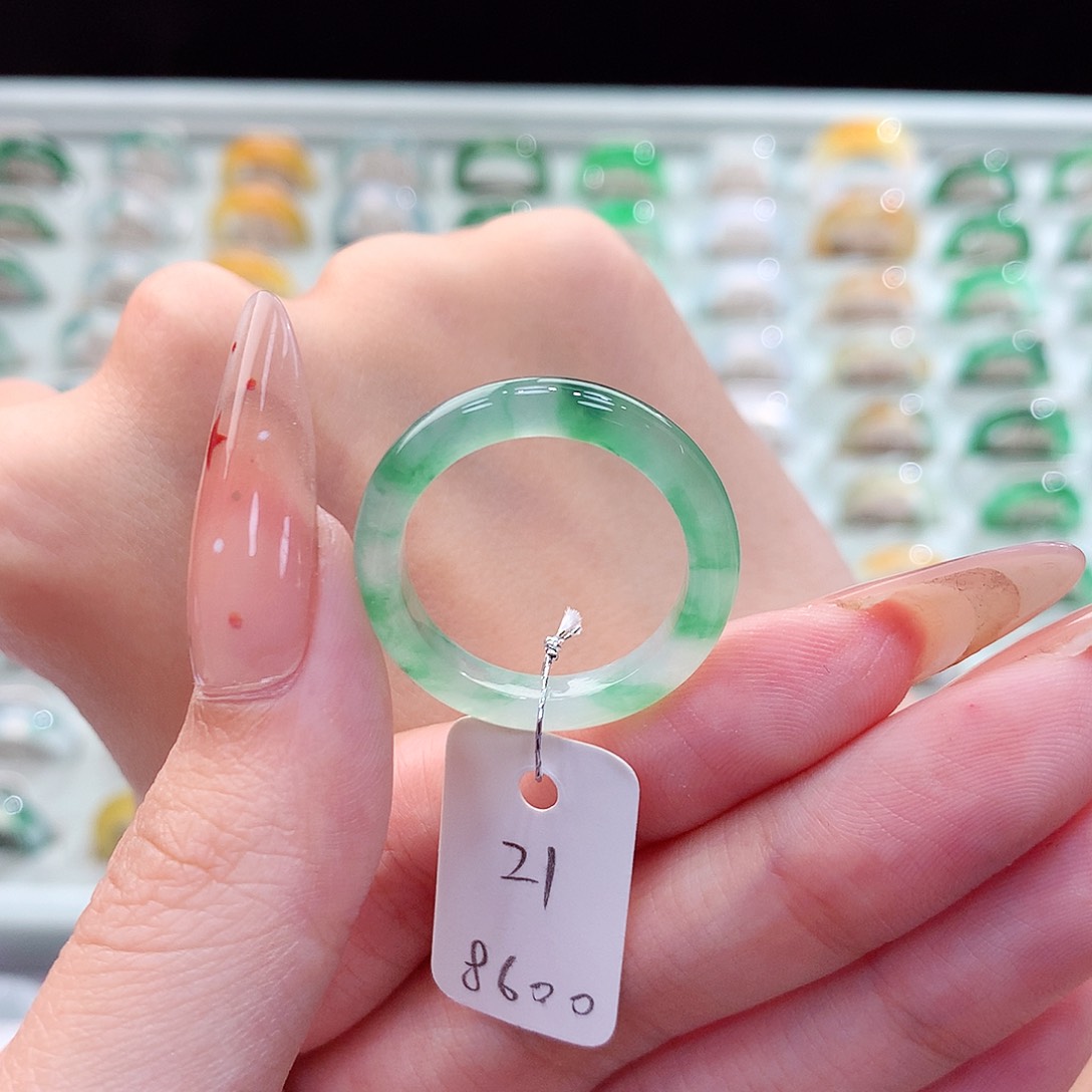 翡翠未镶嵌戒指21号