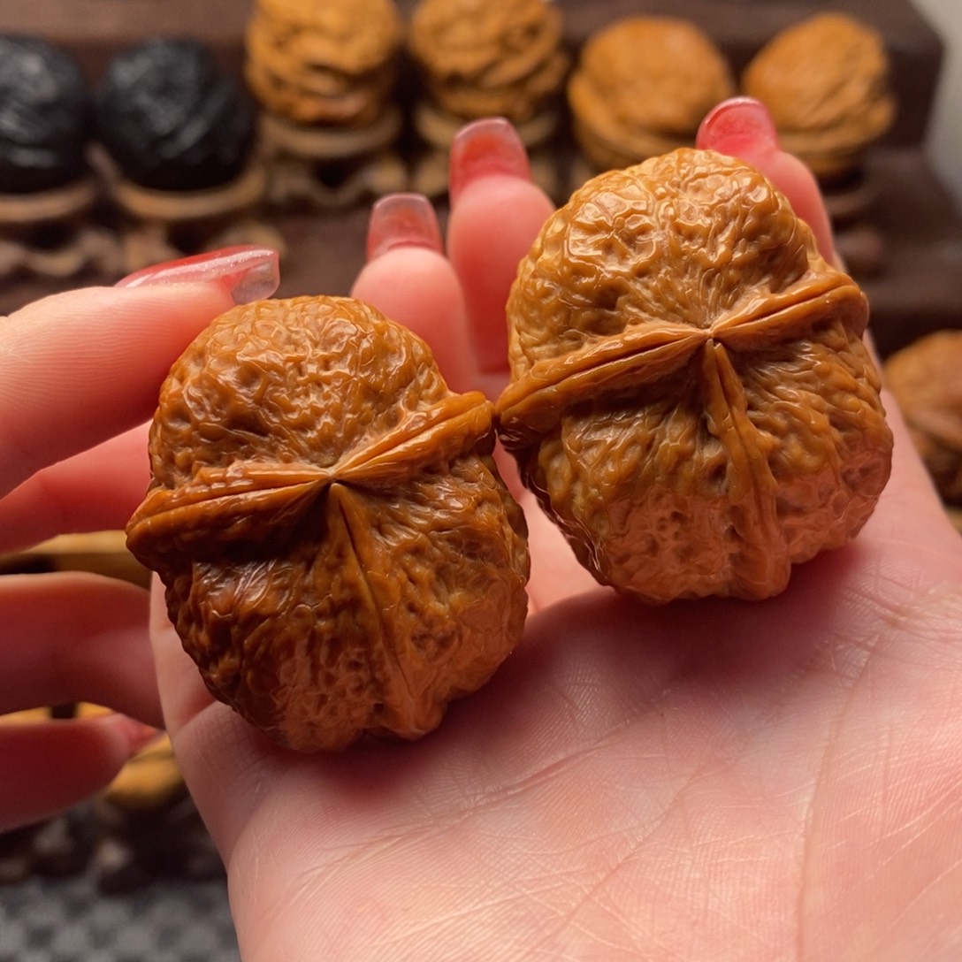 把件文玩核桃41七星纹三棱