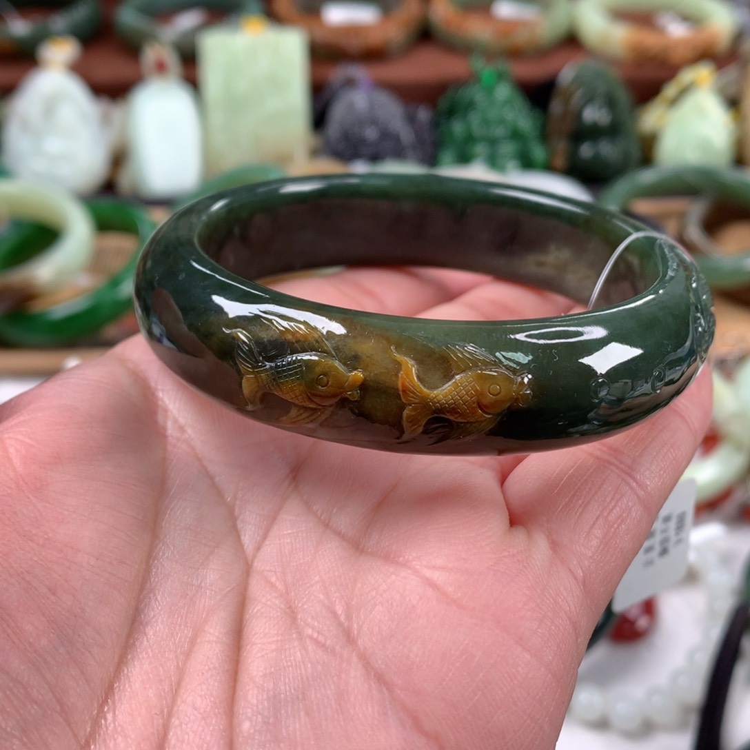 和田玉手镯未镶嵌60口径