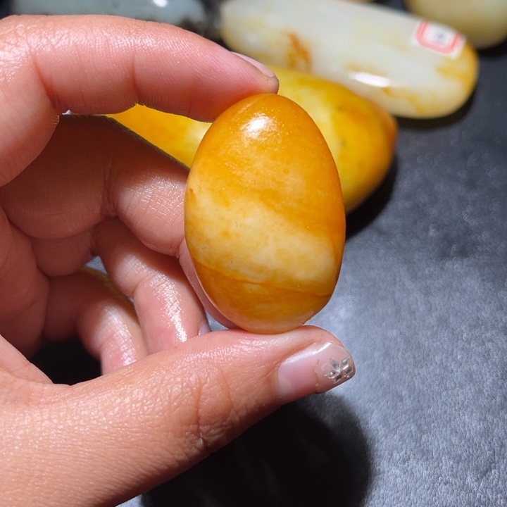 和田玉未镶嵌珠宝奇石