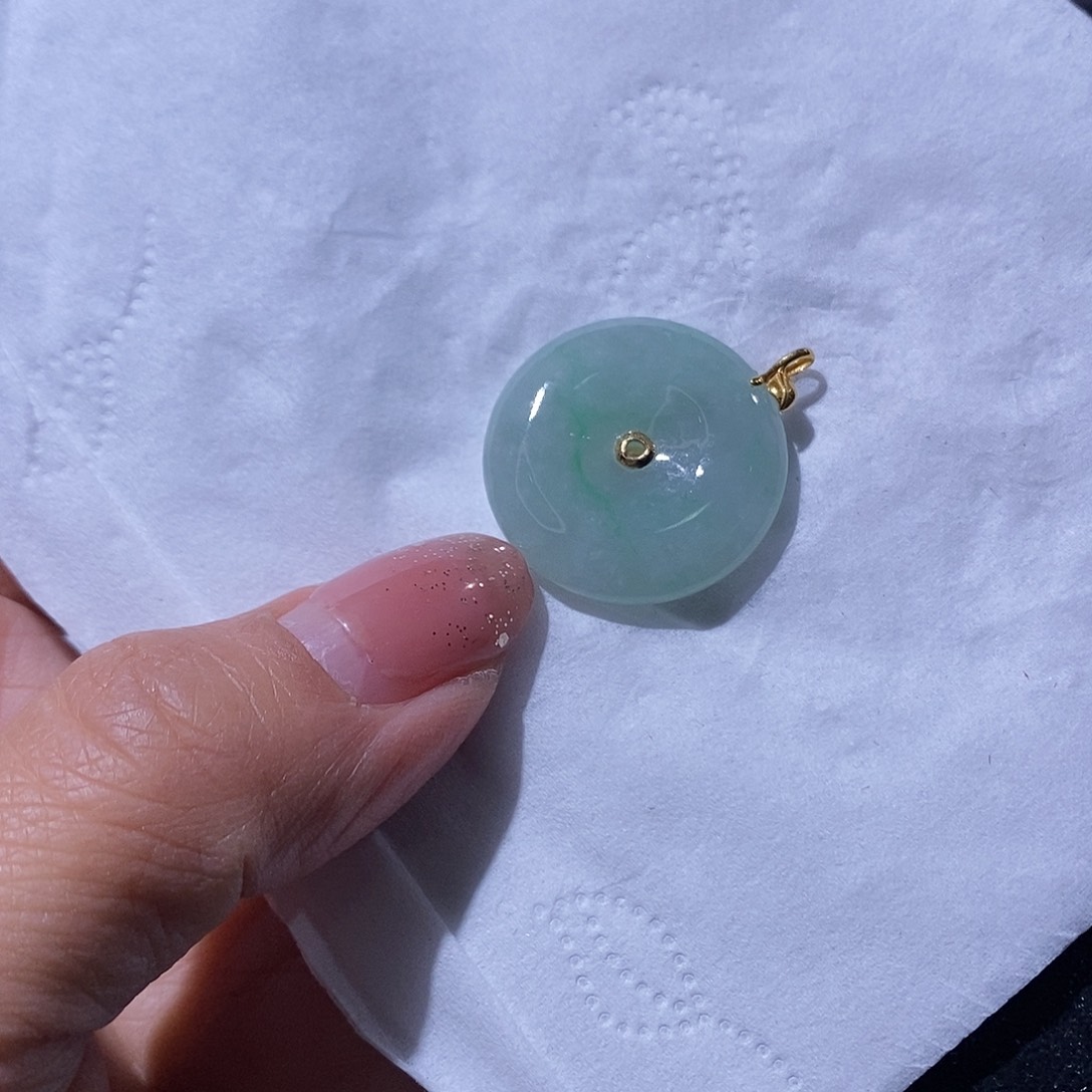 翡翠吊坠(不含链)18K金镶嵌