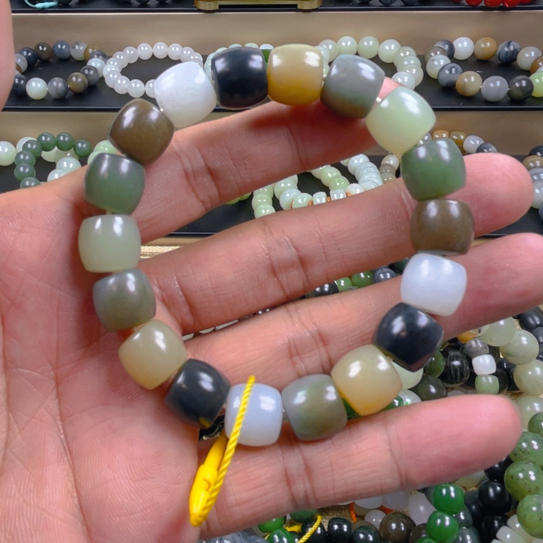 未镶嵌和田玉手串