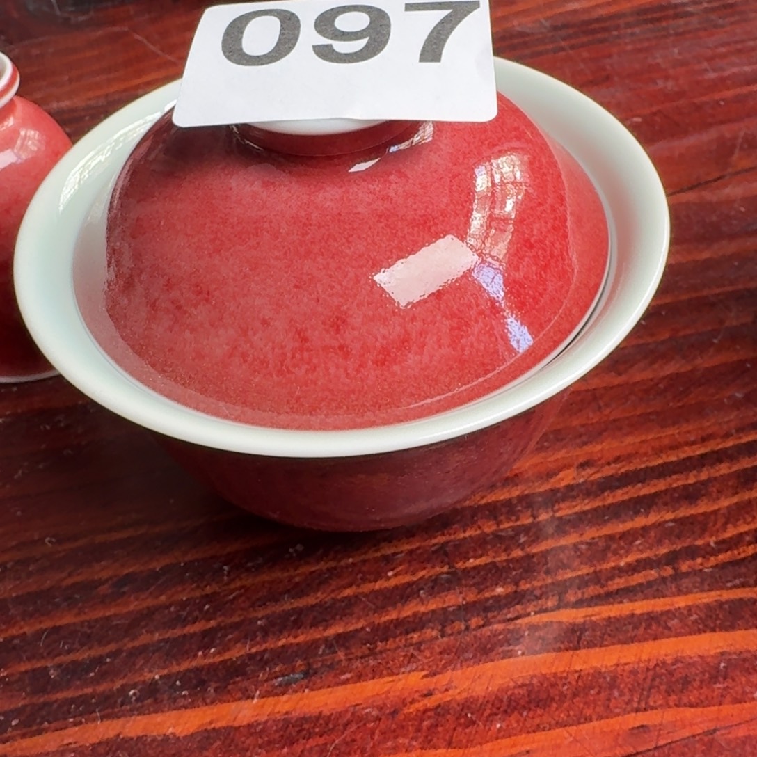 妮***e豇豆红盖碗啊啊啊