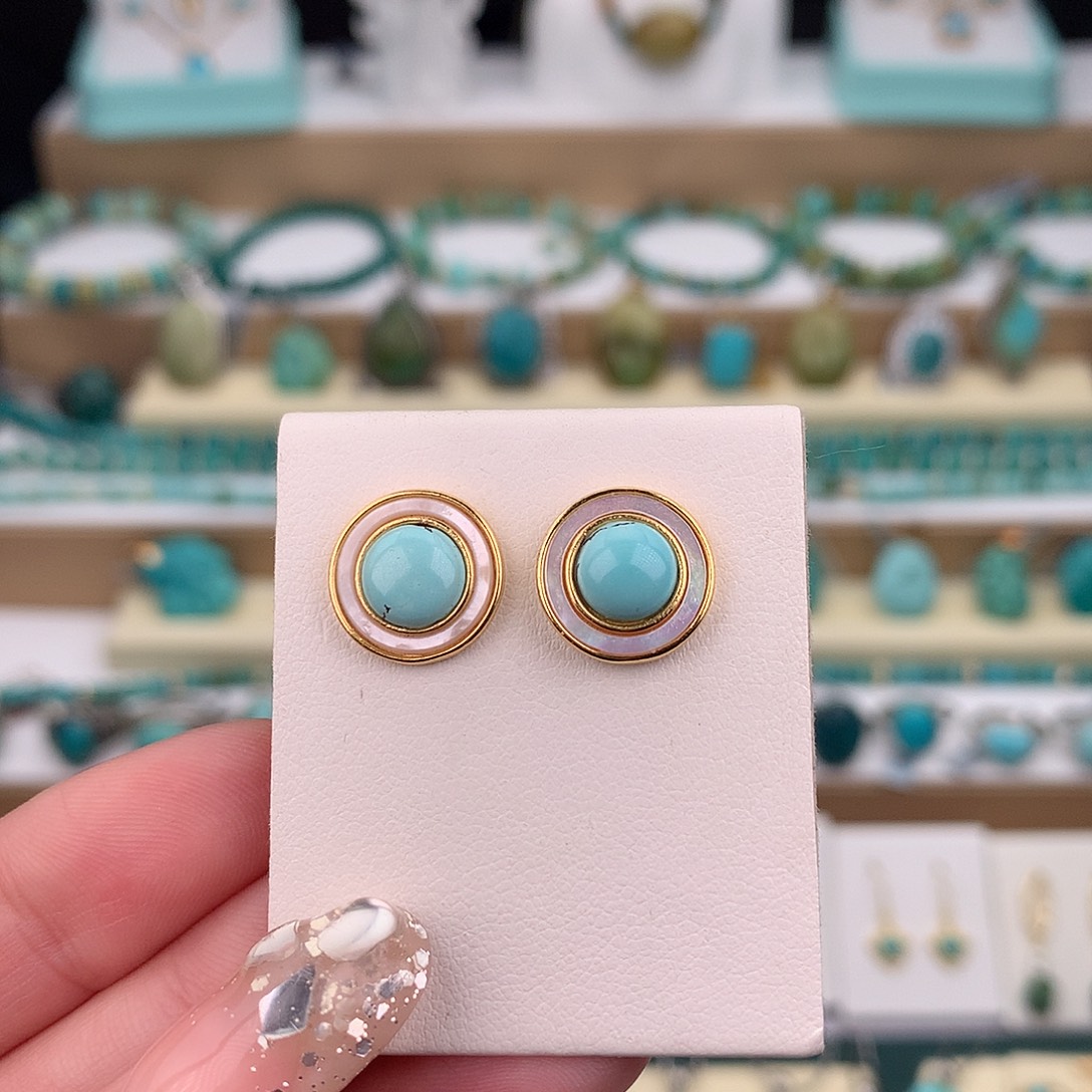 绿松石未镶嵌耳饰