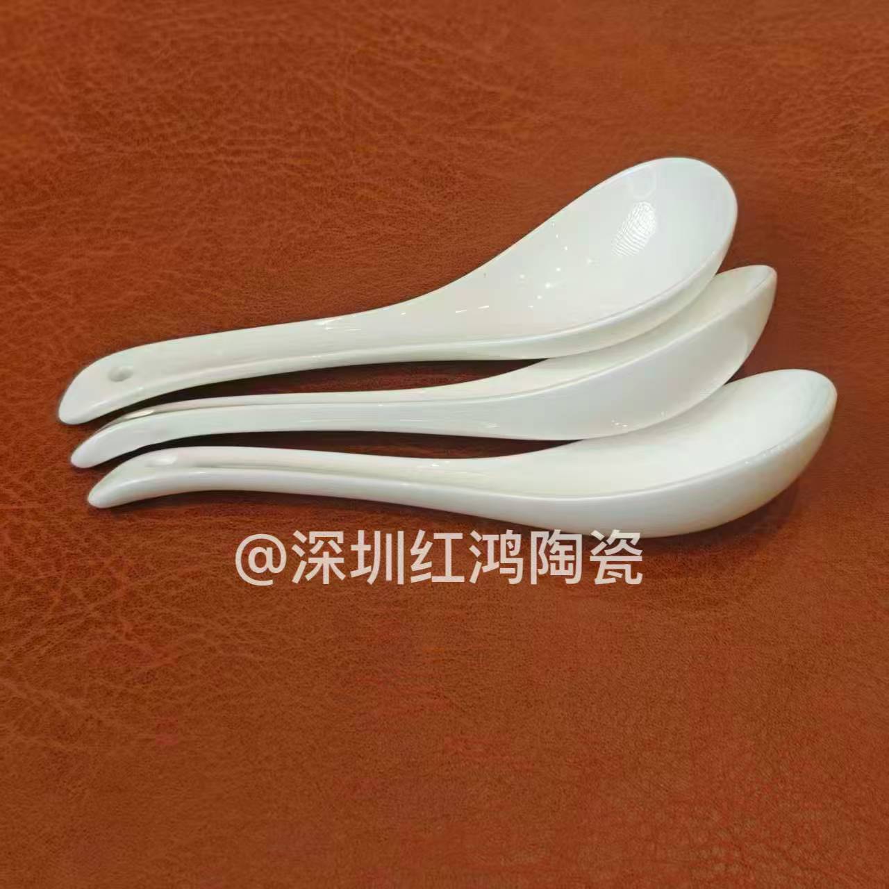 深圳红鸿 纯白陶瓷勺子高颜值调羹