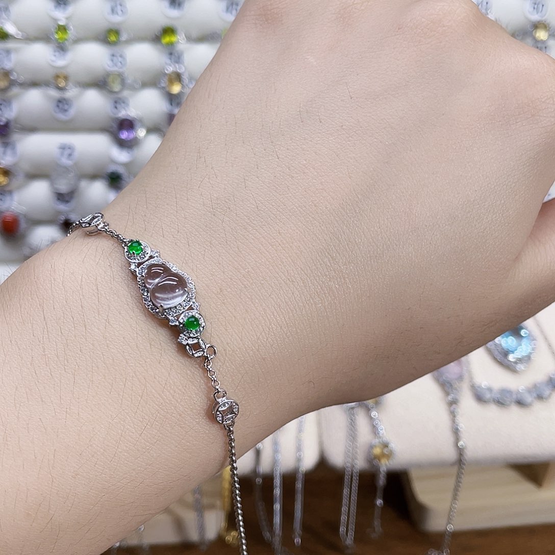 柠****银S925镶嵌岫玉手链