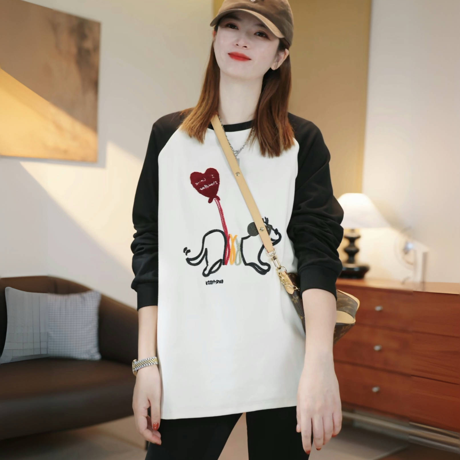 【修狗】2025秋季新款时尚宽松圆领狗狗印花休闲微胖女百搭长袖T