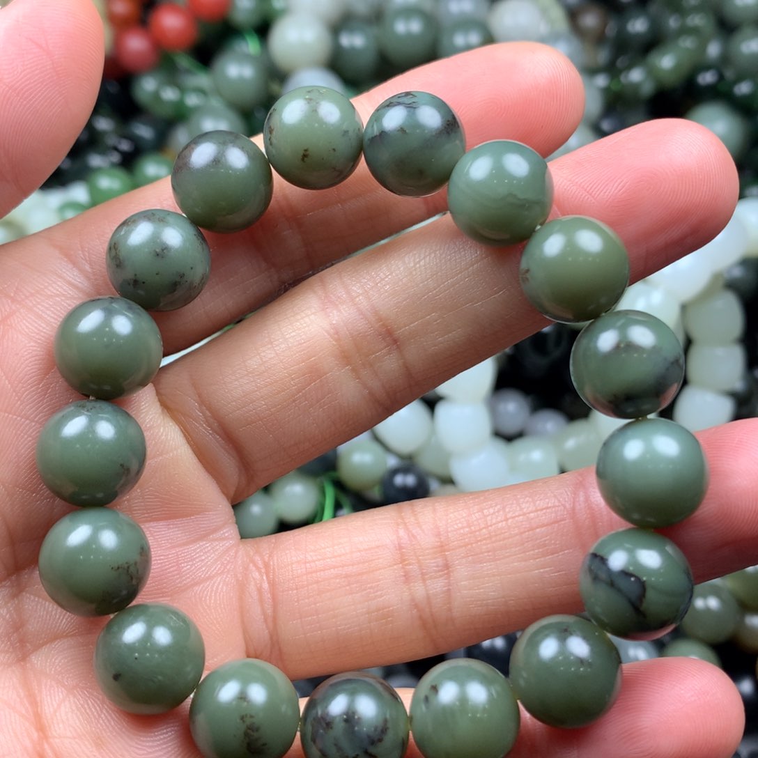 和田玉手链未镶嵌