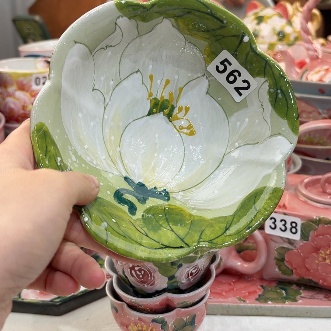 瓷片兔兔彼此的小窝