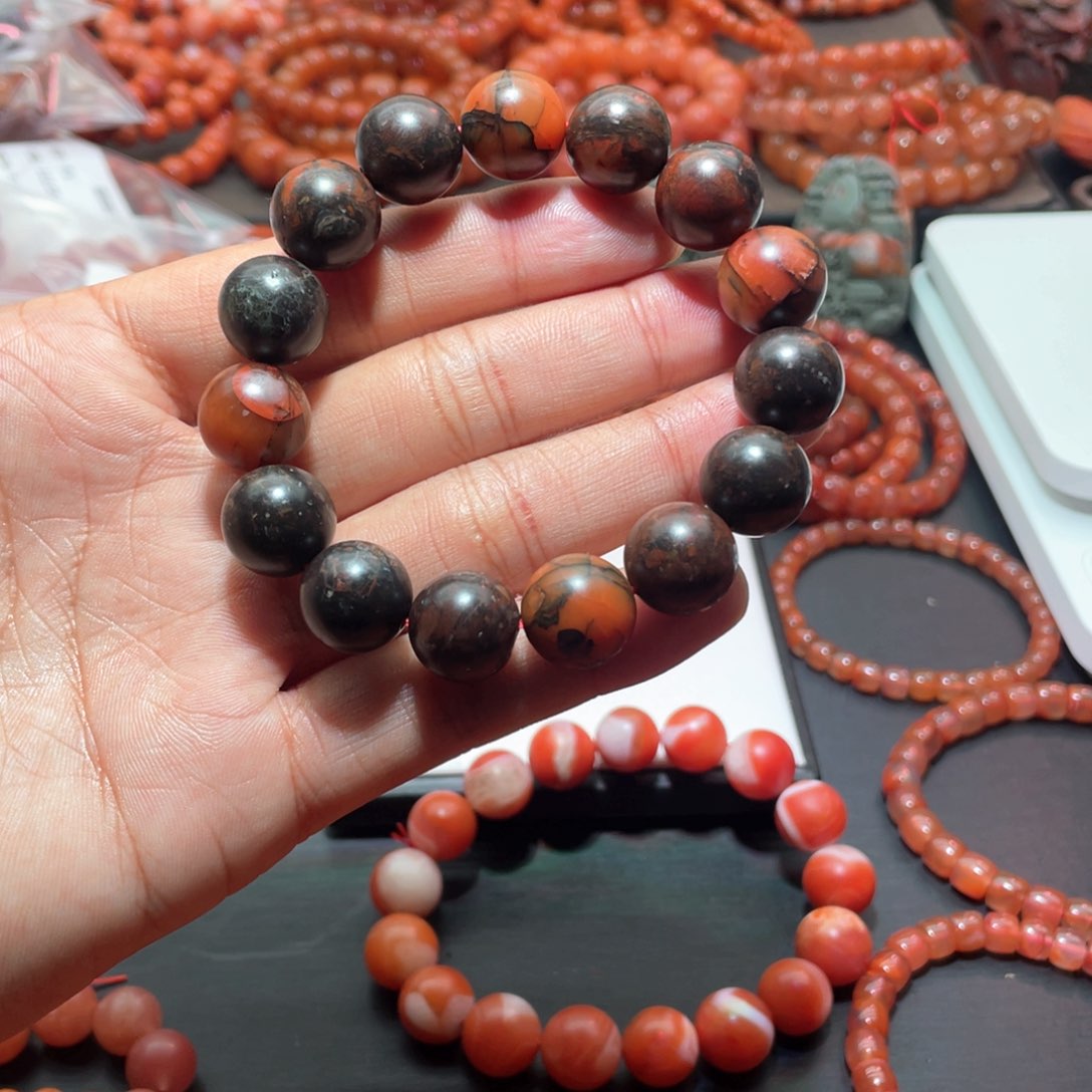 南红玛瑙手链未镶嵌