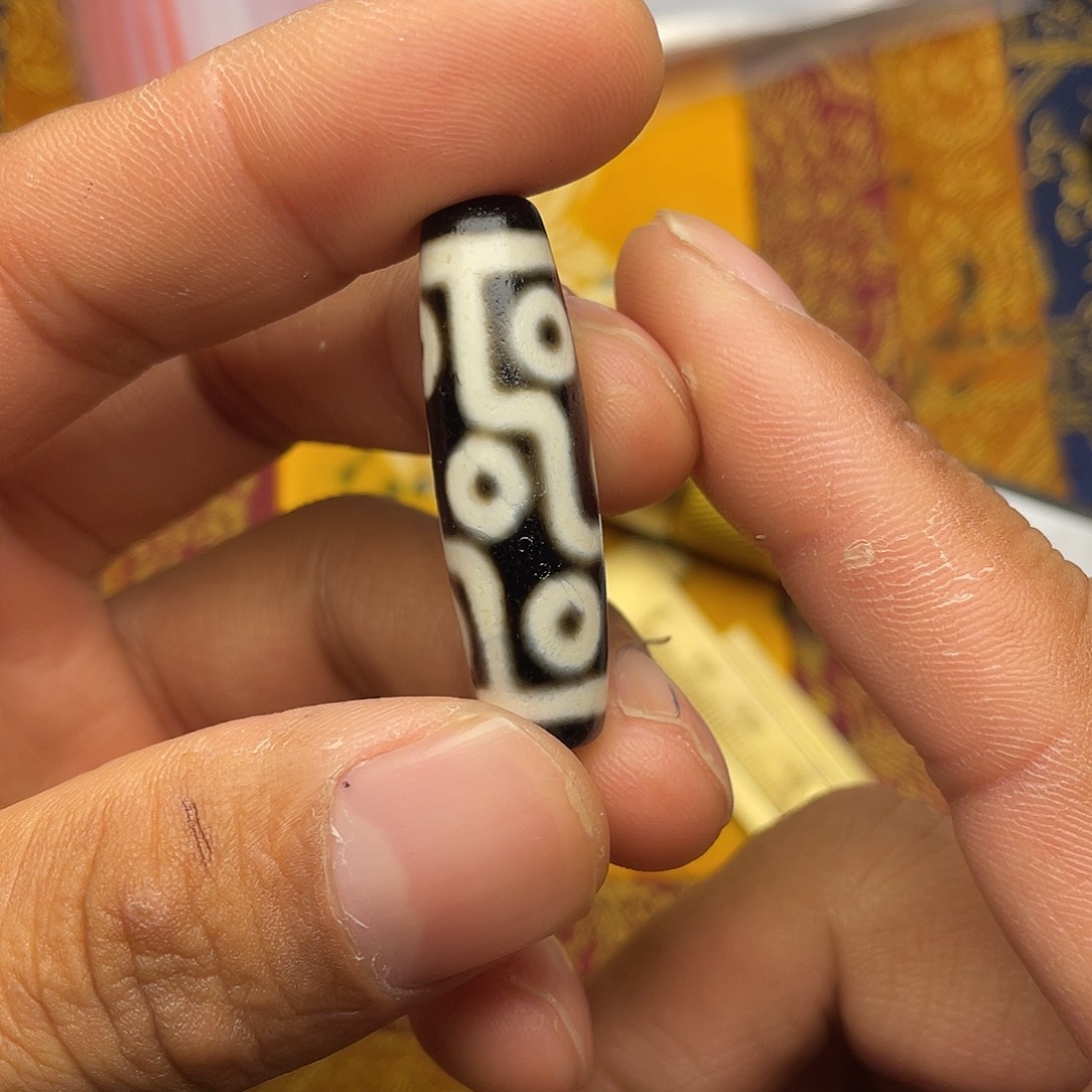 亮***塔泥塑藏传佛教文化研究