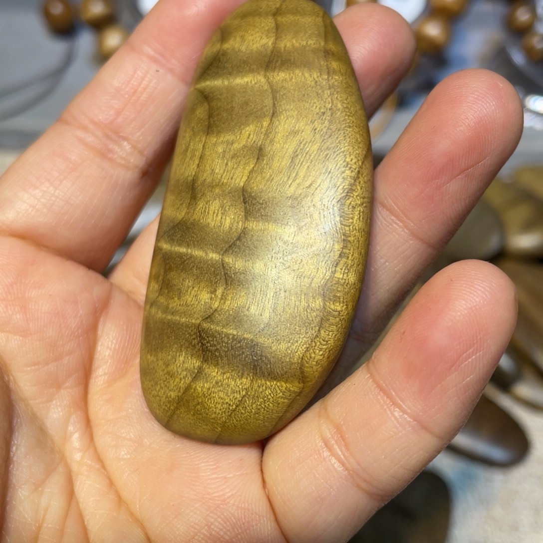 其他楠木（金丝楠）手把件