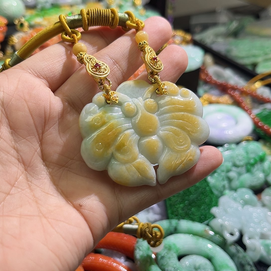颈饰未镶嵌翡翠待编编