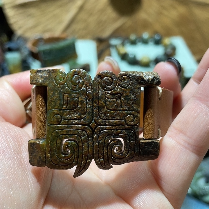 岫岩河磨玉（透闪石质玉）未镶嵌摆件