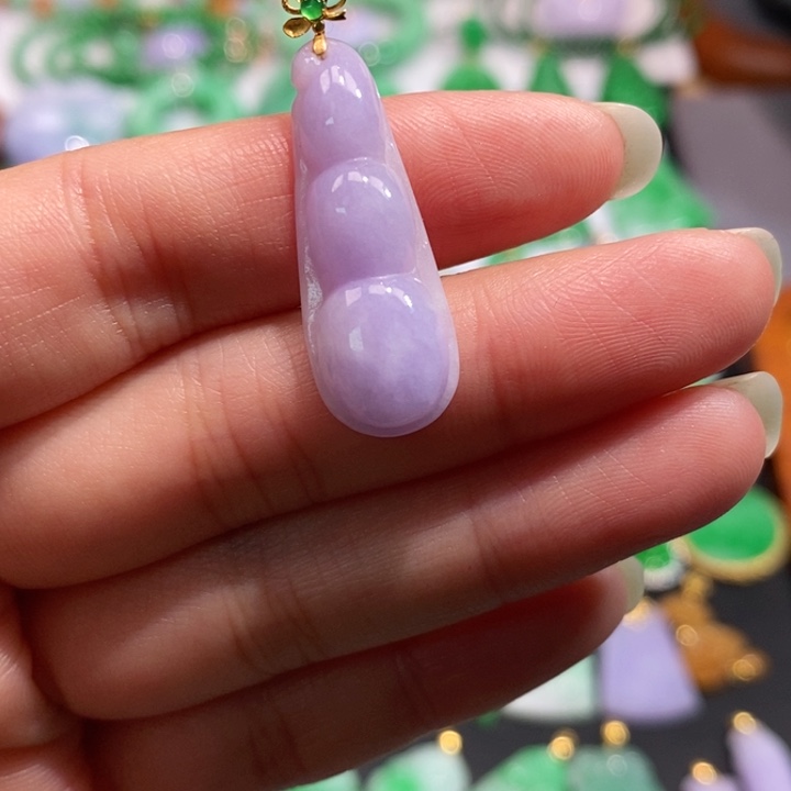 颈饰未镶嵌翡翠吊坠