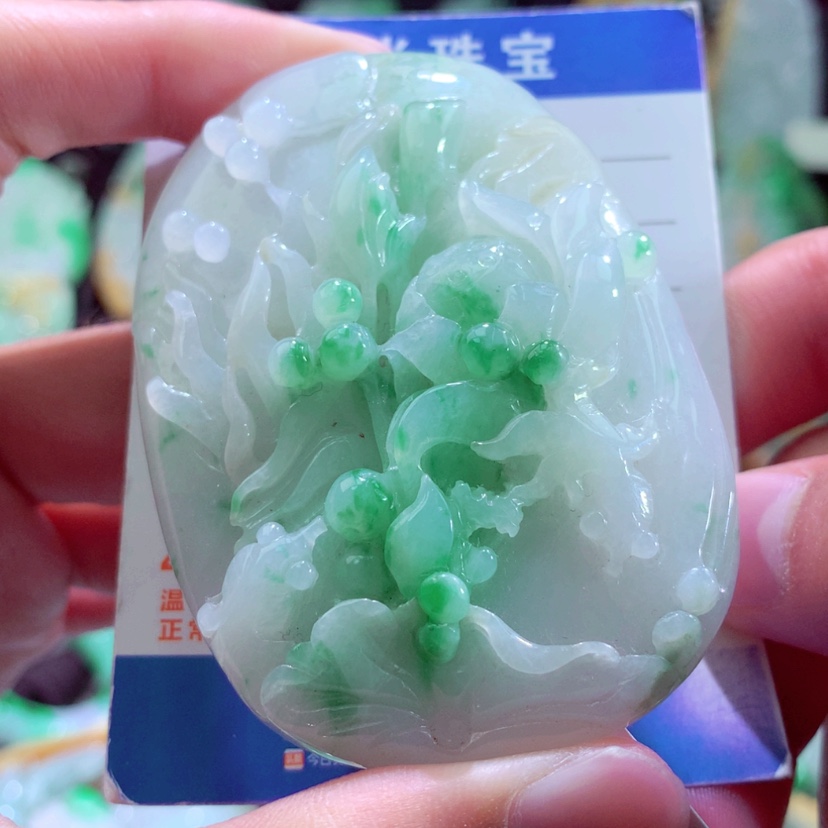 【闪购商品】翡翠颈饰未镶嵌挂件