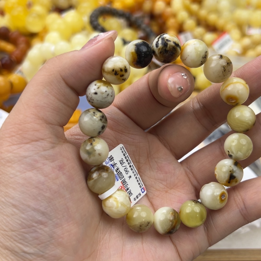 琥珀珠宝奇石未镶嵌