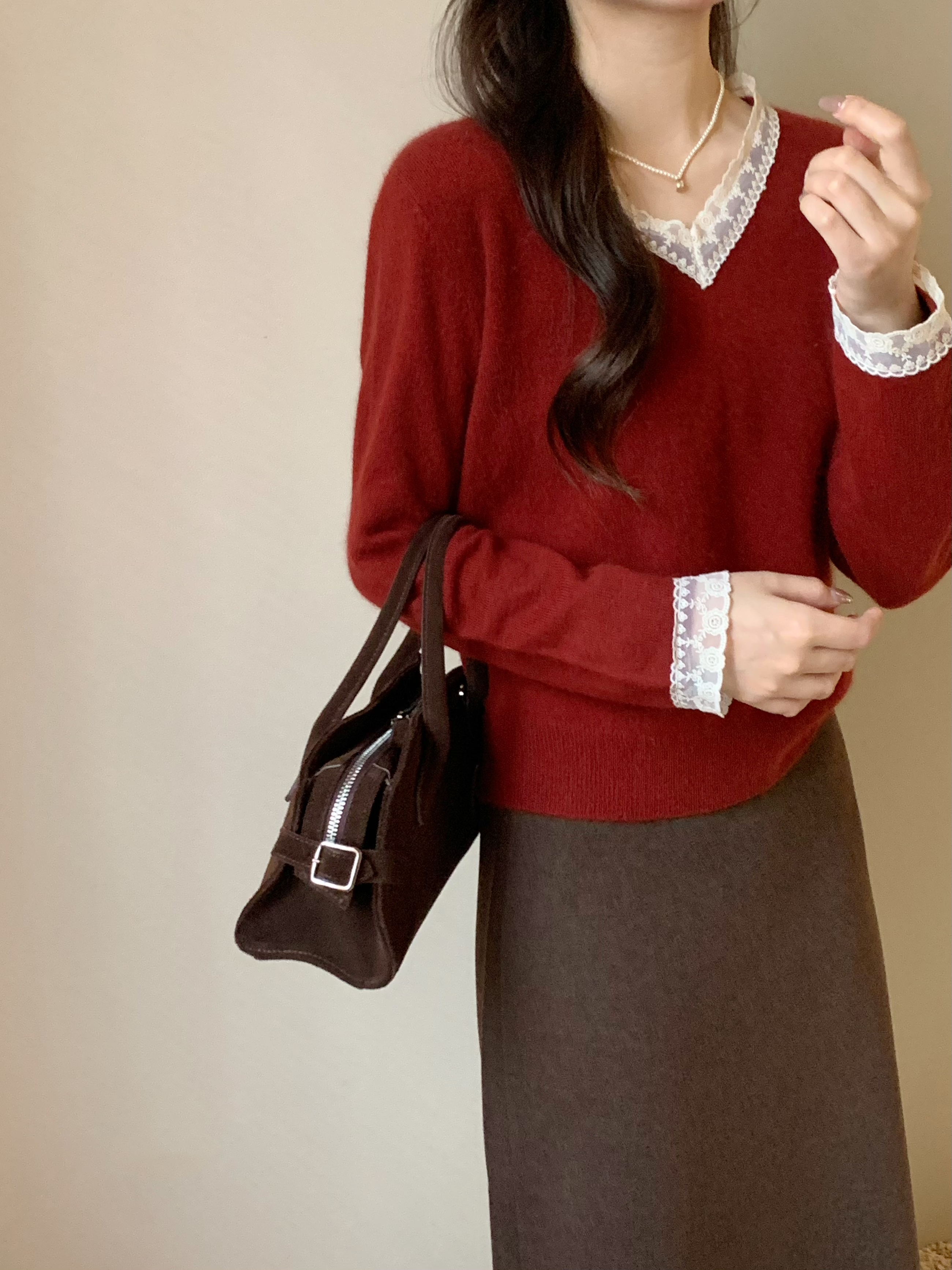 朵儿定制 春款甜美蕾丝V领拼接气质毛衣针织衫IL39