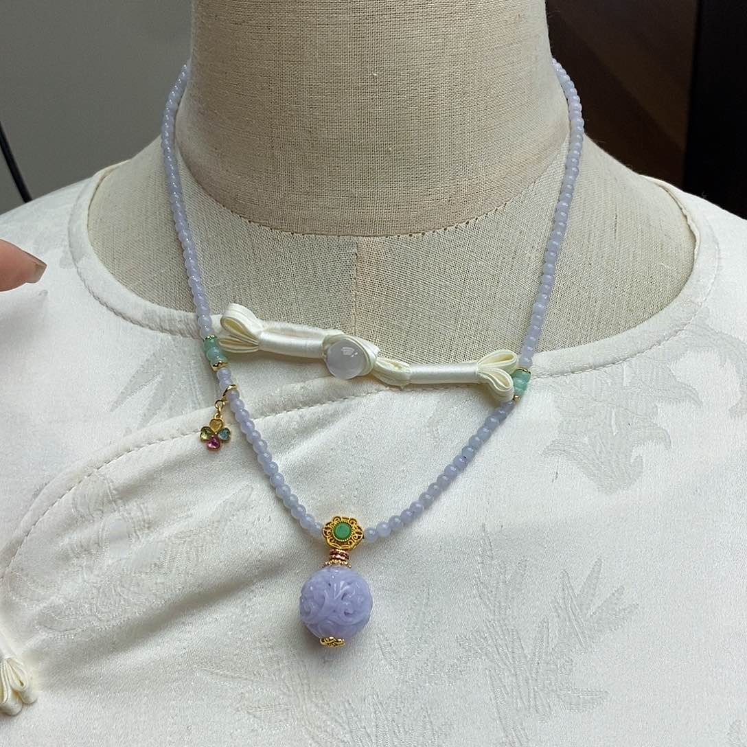 翡翠颈饰未镶嵌天然