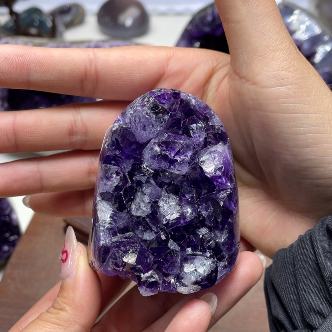 紫晶大型摆件（非配饰）未镶嵌