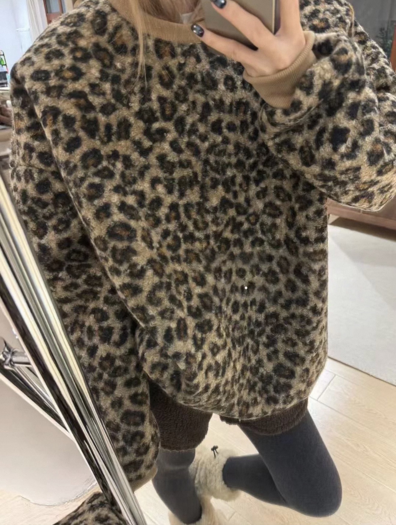 NICE圈圈/时髦豹纹卫衣羊羔毛圆领螺纹边冬季卫衣A7121