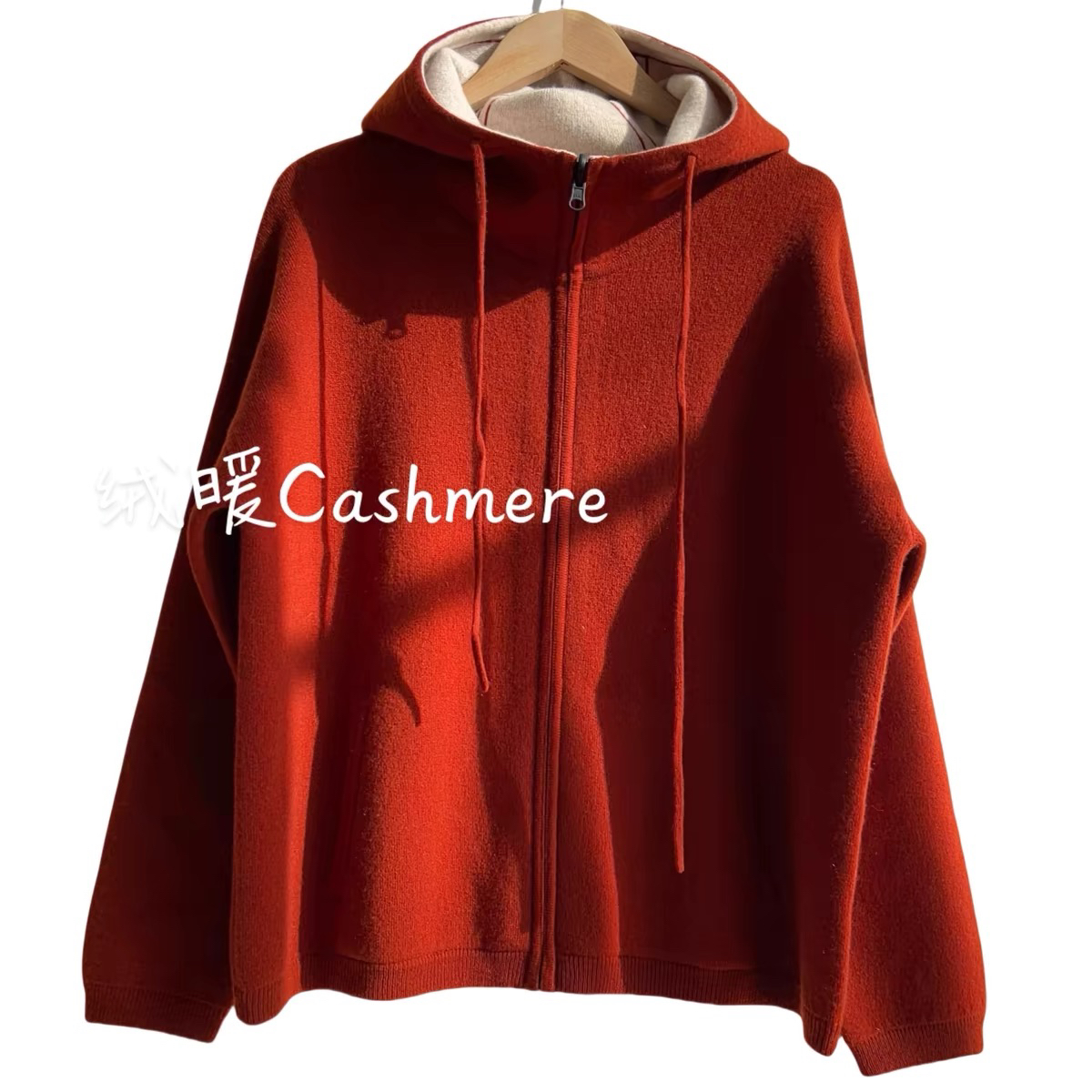 纯山羊绒连帽双层空气层加厚保暖厚外套女 大气不过时 双面双穿