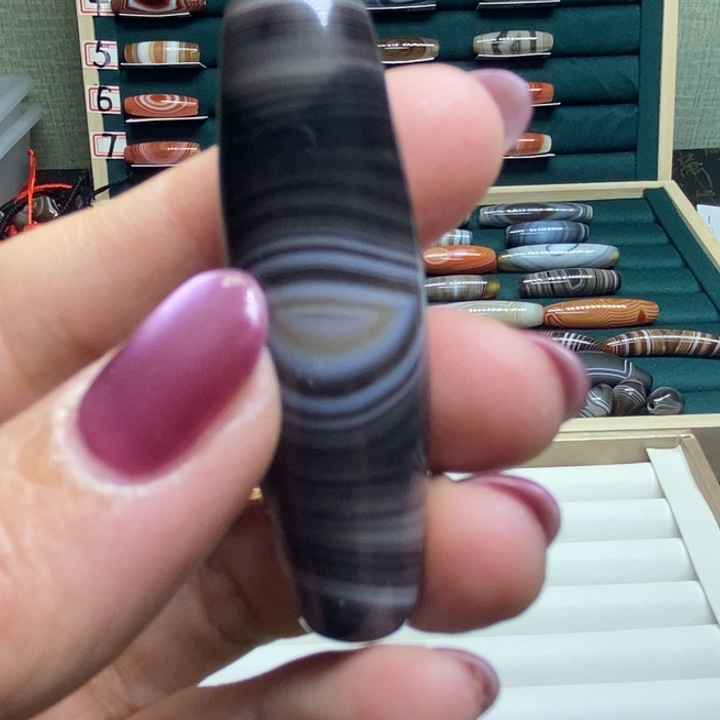 手***1玛瑙/玉髓未镶嵌珠宝半成品