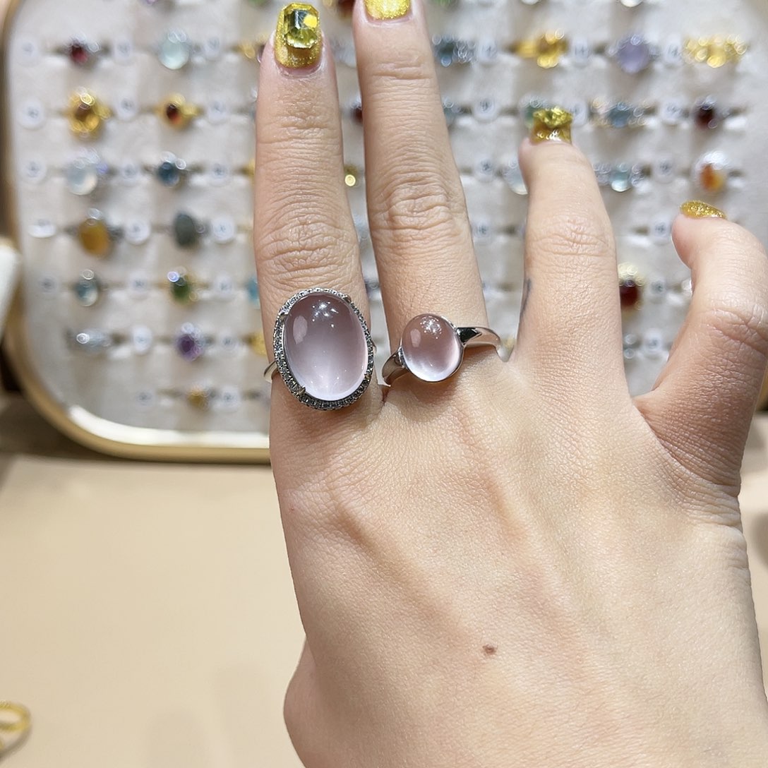 蛇纹石玉戒指银S925镶嵌U****?