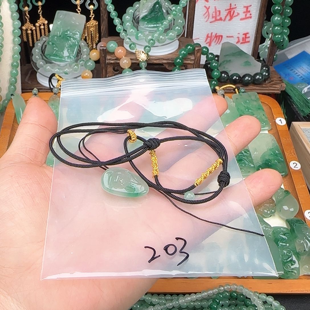 石英质玉颈饰未镶嵌缓**计