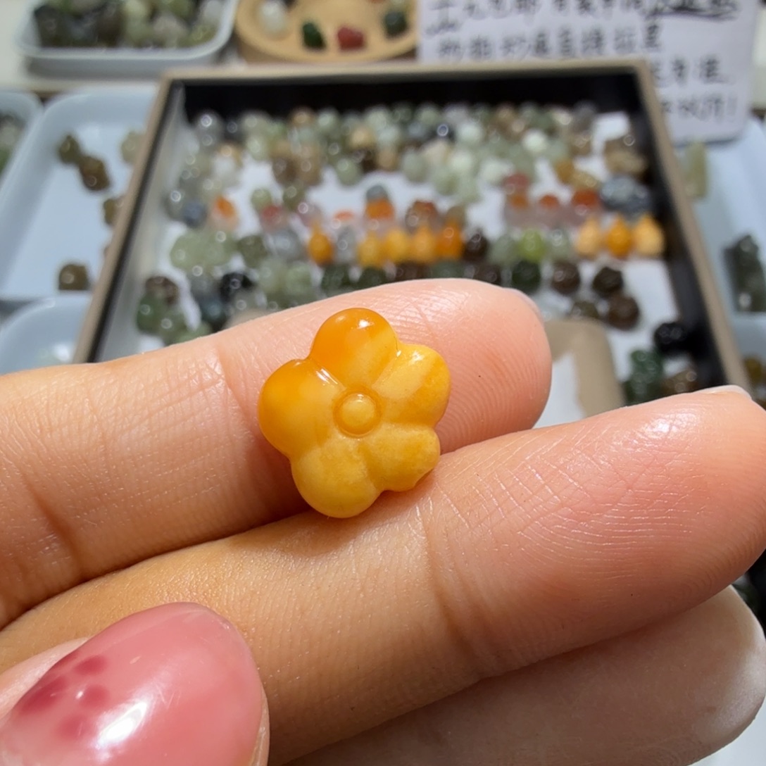 和田玉未镶嵌珠宝奇石