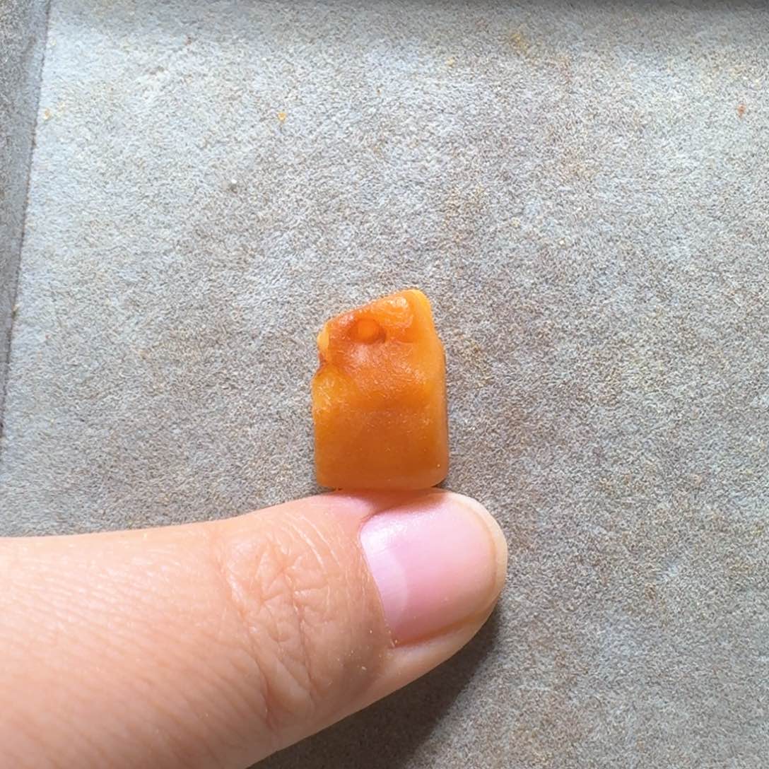 未镶嵌定制琥珀定制