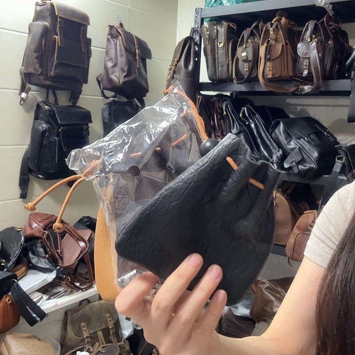 小牛皮（革）3个发货