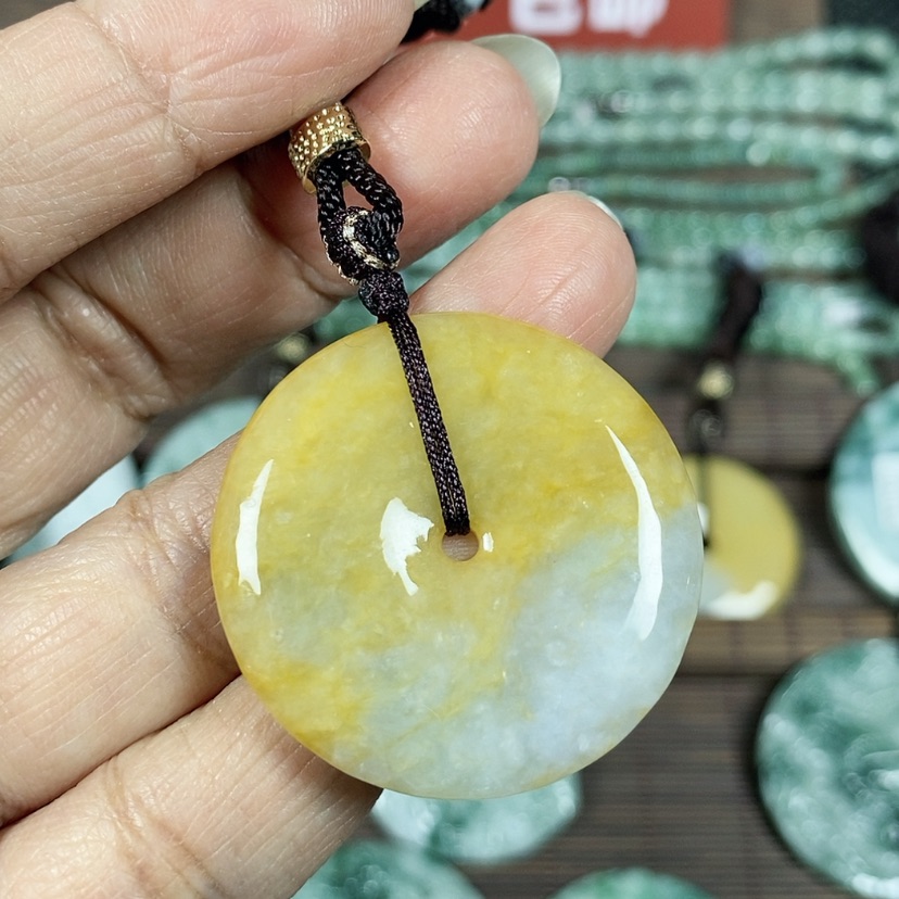 【闪购商品】翡翠颈饰未镶嵌玉吊坠翡翠玉平安扣