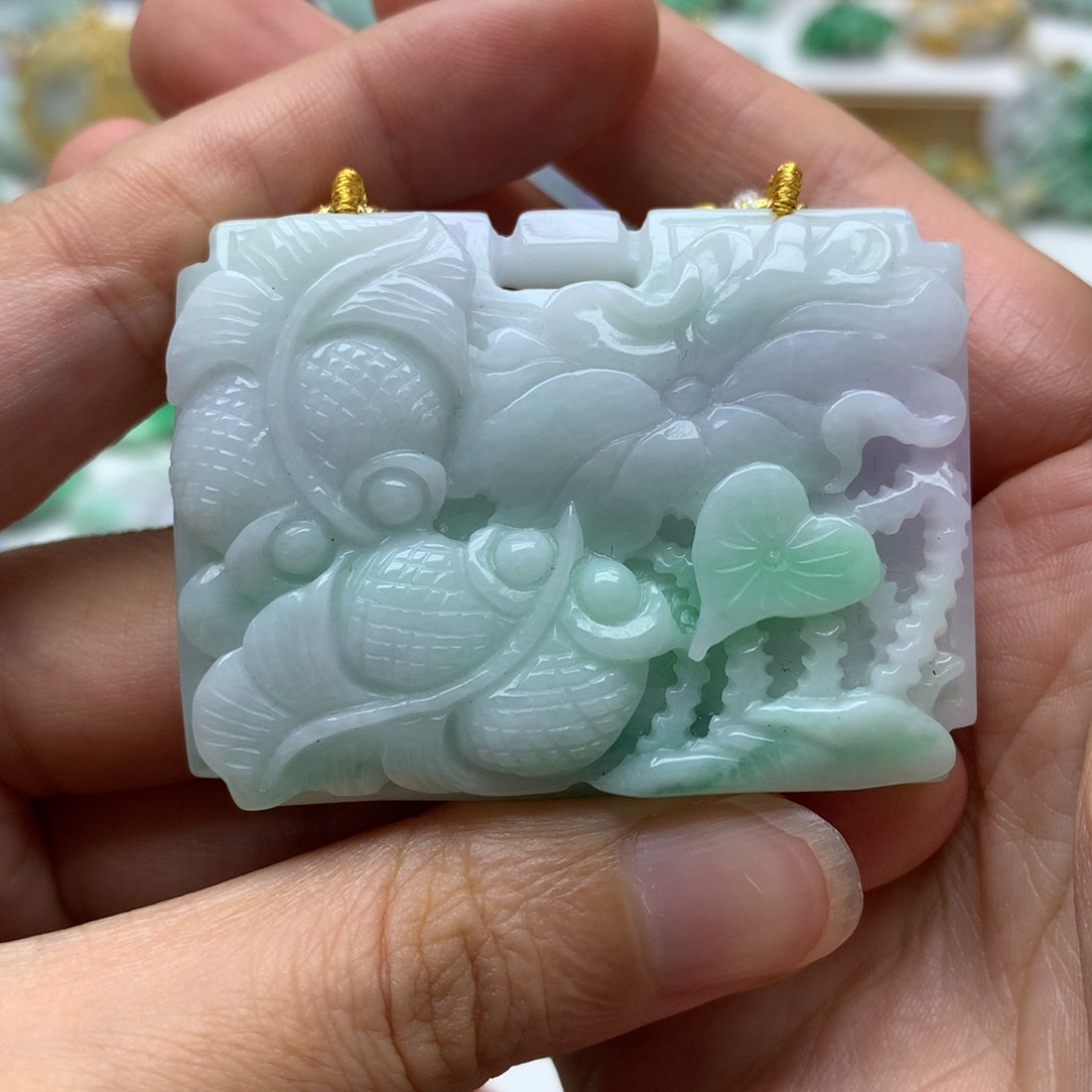 翡翠未镶嵌颈饰翡翠