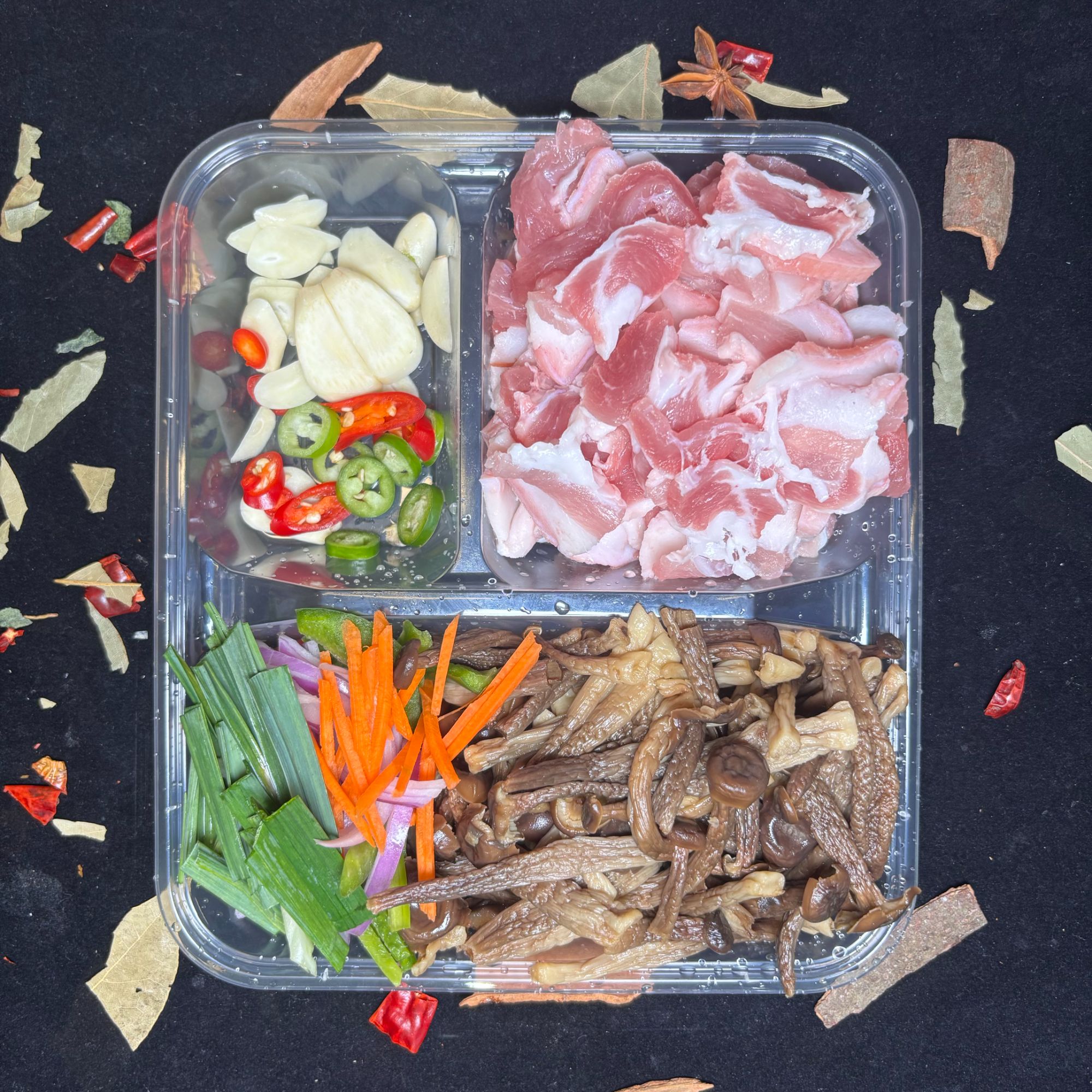 鹿茸菇炒五花肉  (350g—400g)