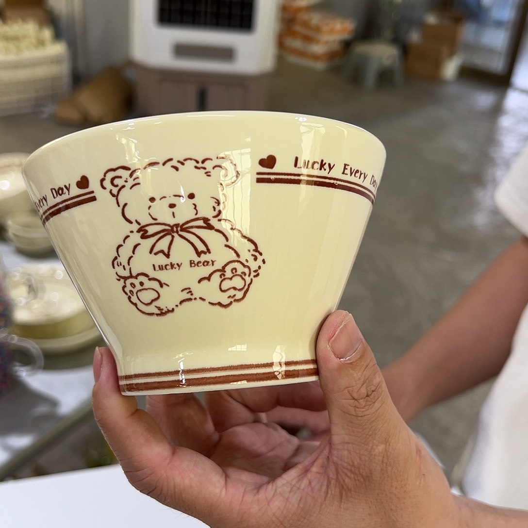 高端的正品陶瓷餐具6666666666