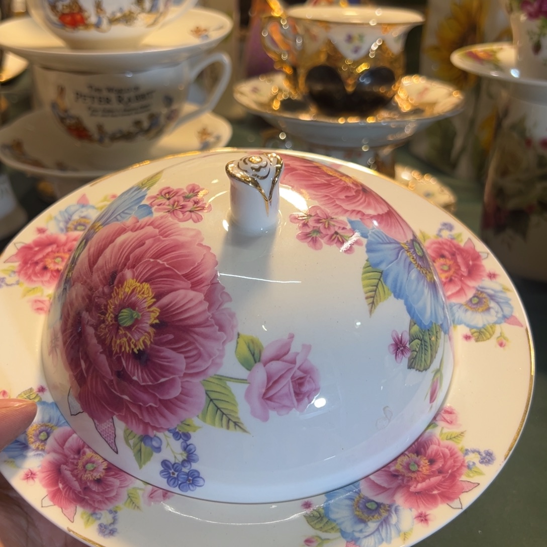 鹿与海陶瓷有限公司