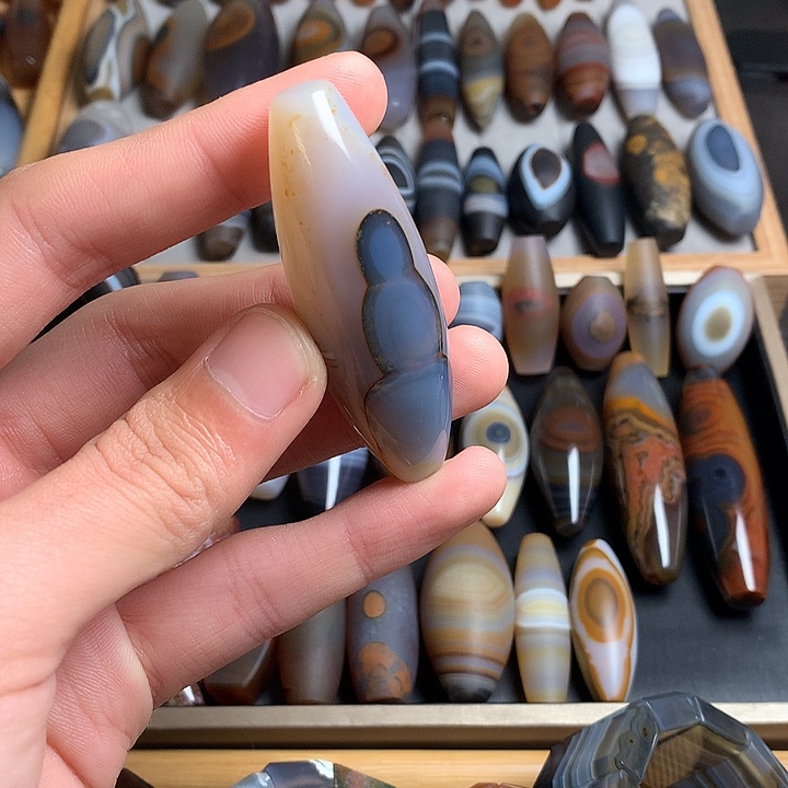 玛瑙/玉髓未镶嵌颈饰