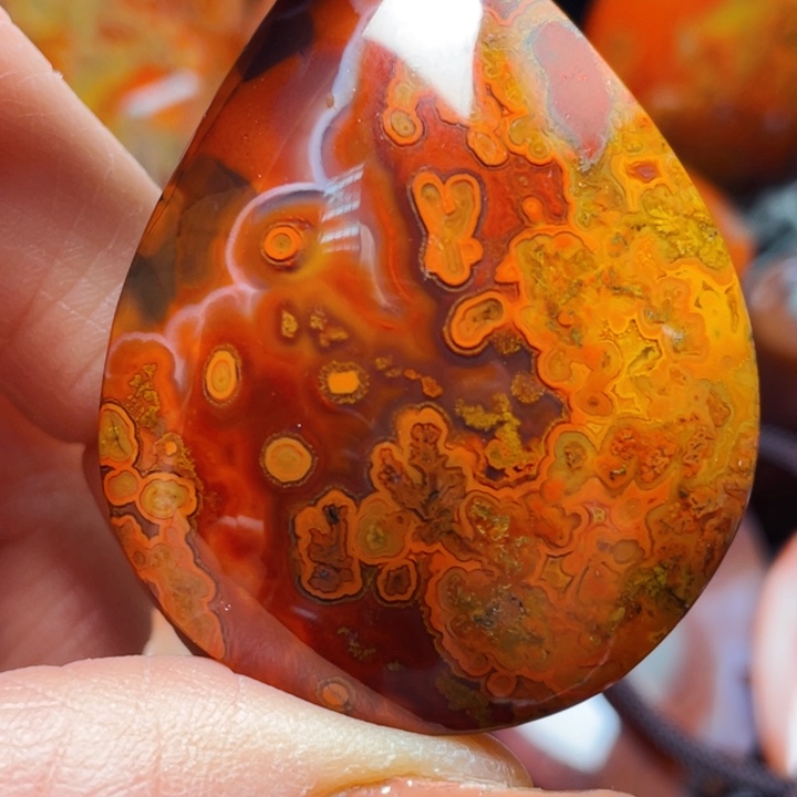 玛瑙/玉髓战国红玛瑙挂件未镶嵌