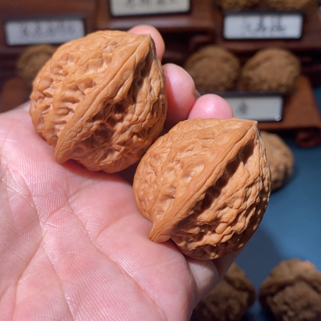 文玩核桃吊坠原树昆仑
