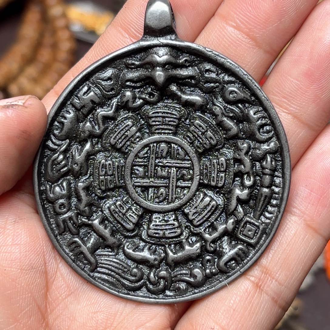 铜星月菩提吊坠项链